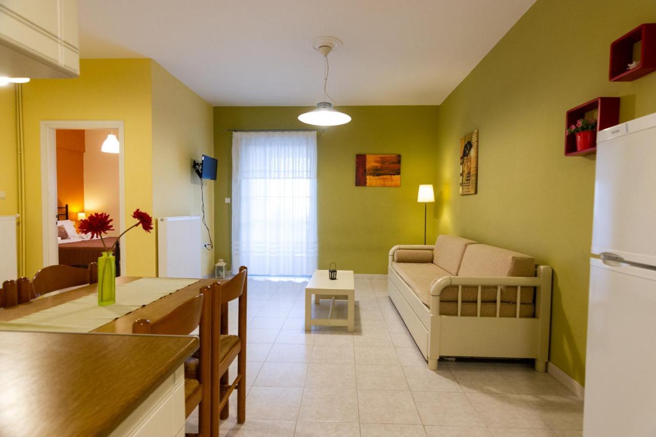 Elaionas Aparthotel Leonidio Exterior photo