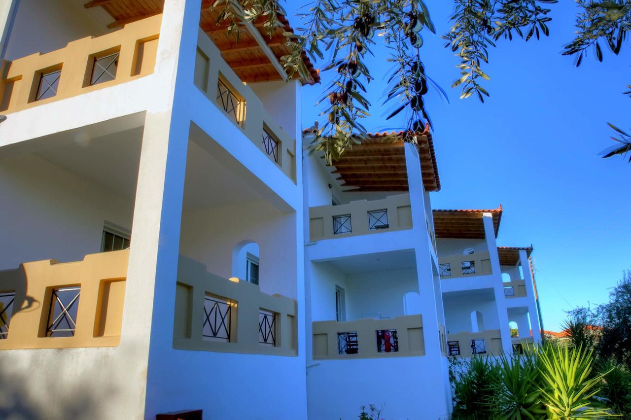 Elaionas Aparthotel Leonidio Exterior photo
